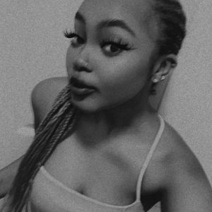 Meet your Posher, Myra